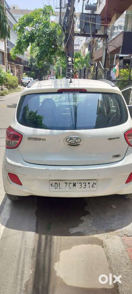 Hyundai Grand I10 Sportz, 2016, Petrol