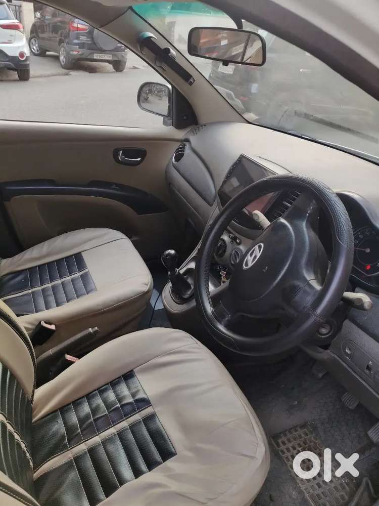 I10 Car On Road Working Condition
