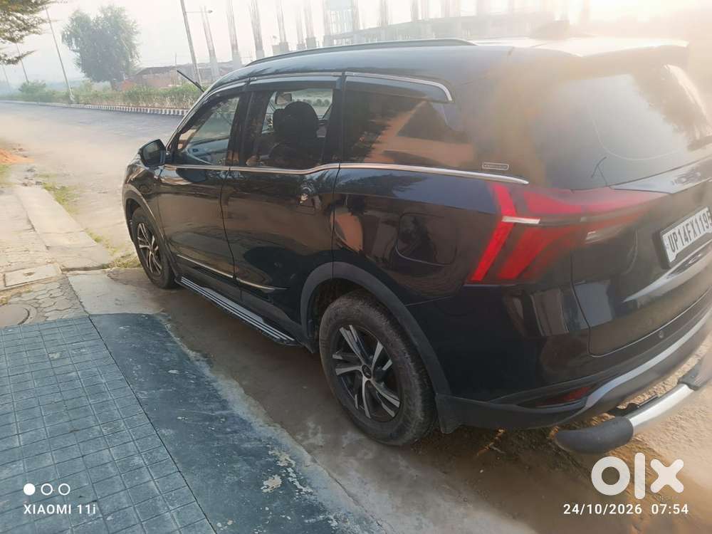Mahindra XUV700 2024 model