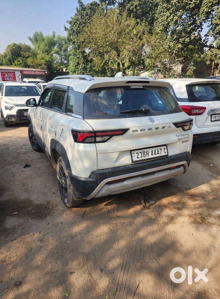 Maruti Suzuki Brezza 1.5 Zxi Cng, 2023, Cng & Hybrids