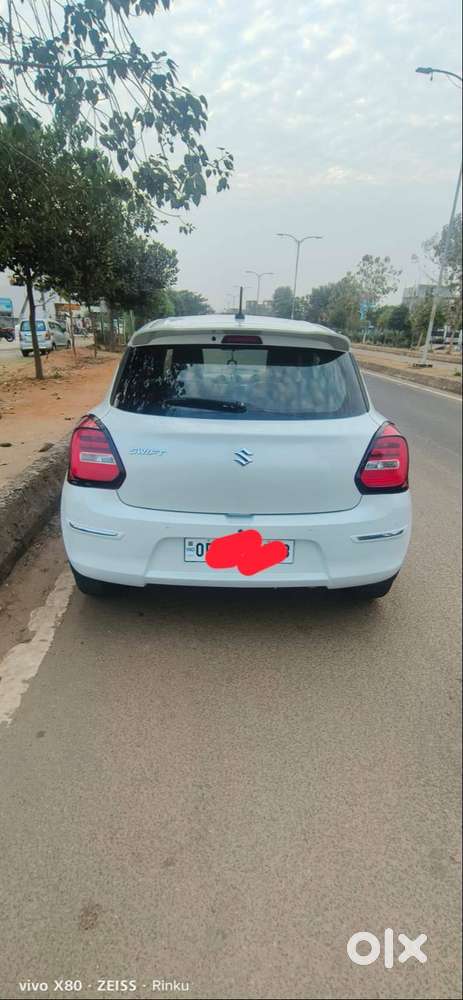 Peral White Automatic Swift