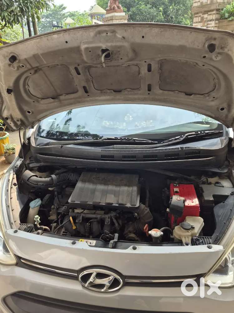 Hyundai Grand I10 Petrol At 2014