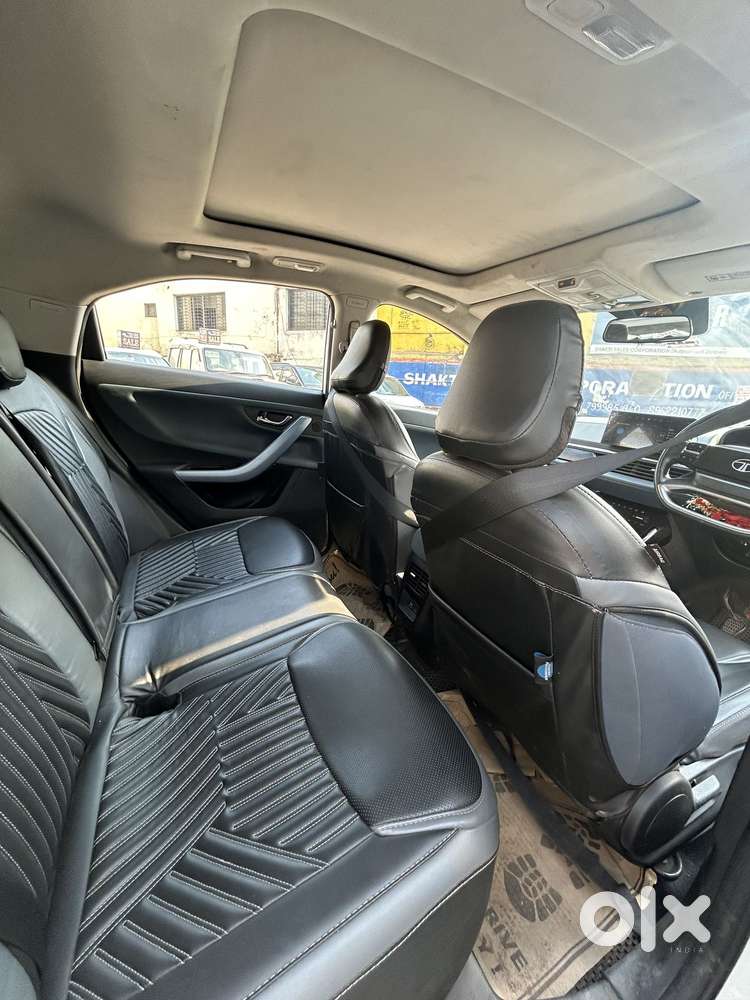 Tata Curvv Creative Plus S 1.2 Revotron Petrol 7dca, 2025, Petrol