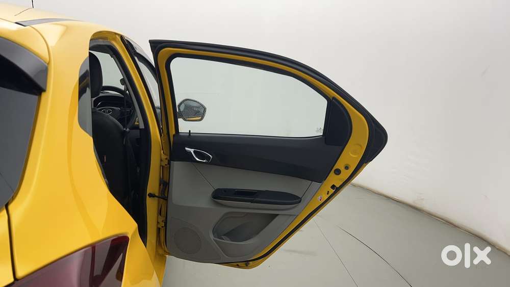 Tata Tiago 1.2 Revotron Xz Plus, 2020, Petrol