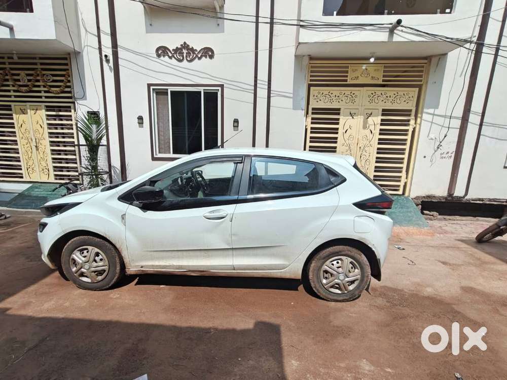 Want To Sell My Good Condition Altroz Car .