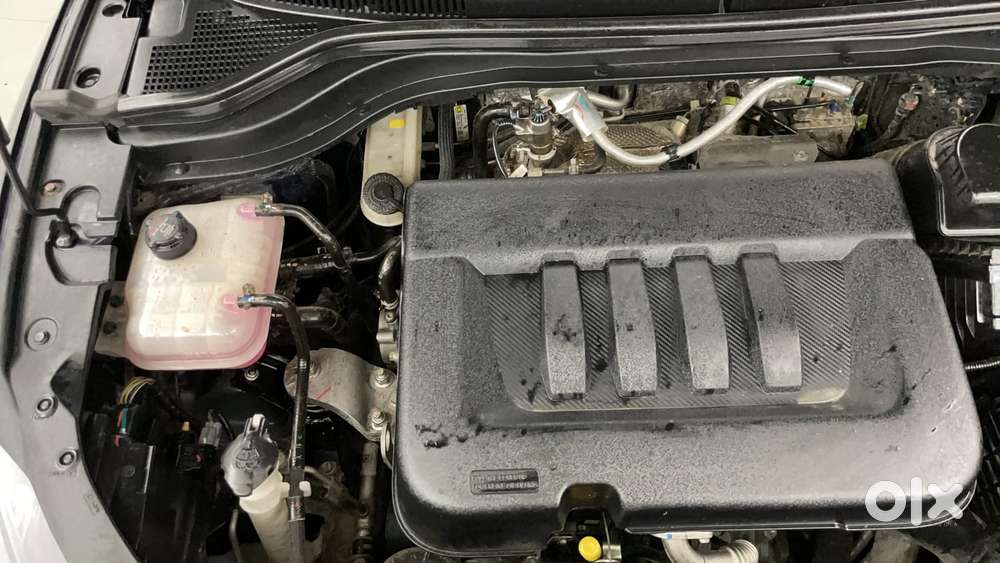 Mahindra Xuv700 2.2 Ax 7 Diesel At Luxury Pack Str, 2022, Diesel