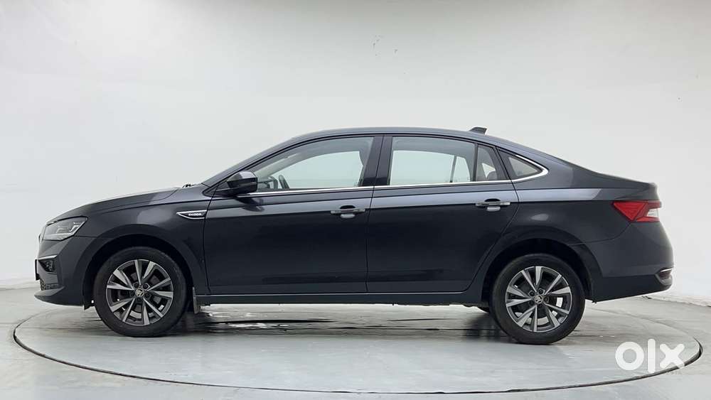 Skoda Slavia Style 1.0l Tsi Mt, 2022, Petrol