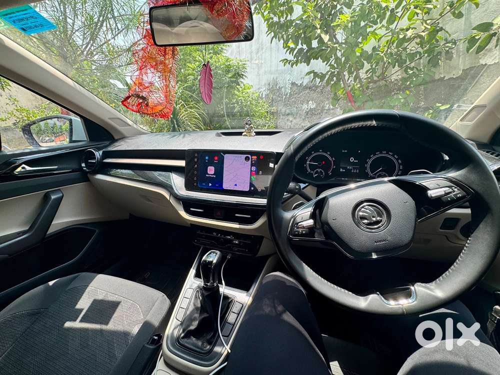 Skoda Slavia Ambition Petrol 2025