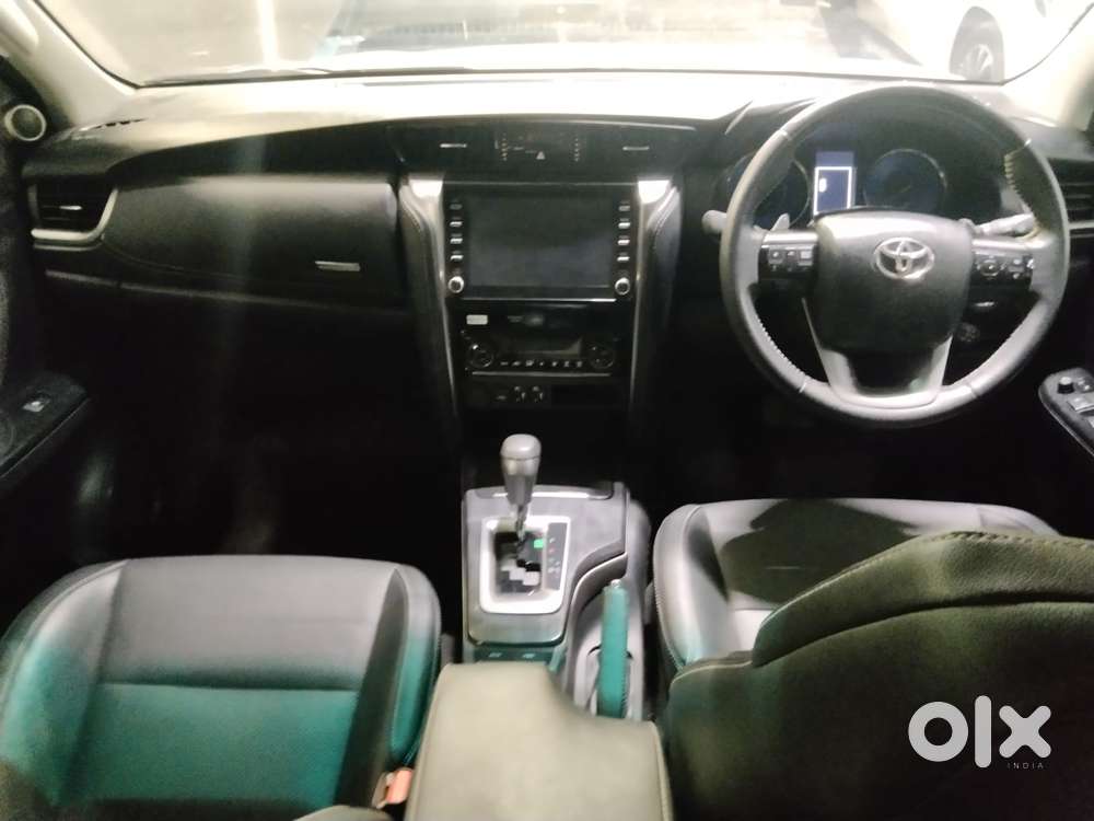 Toyota Fortuner 4x2 At 2.7 Petrol, 2025, Petrol