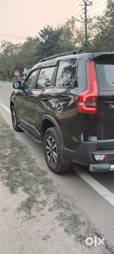 Mahindra Scorpio N Z4 Petrol Mt 7 Str, 2024, Petrol