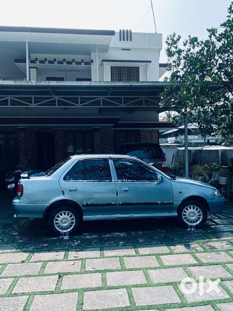Maruti Suzuki Esteem Petrol Manual 2002