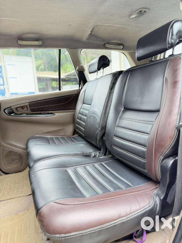 Toyota Innova 2.5 G (diesel) 8 Seater, 2015, Diesel