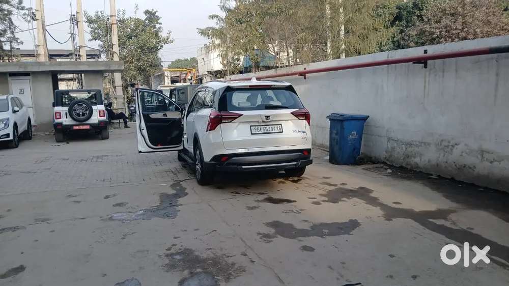 Mahindra Xuv700 2025 Diesel 9500 Km Driven