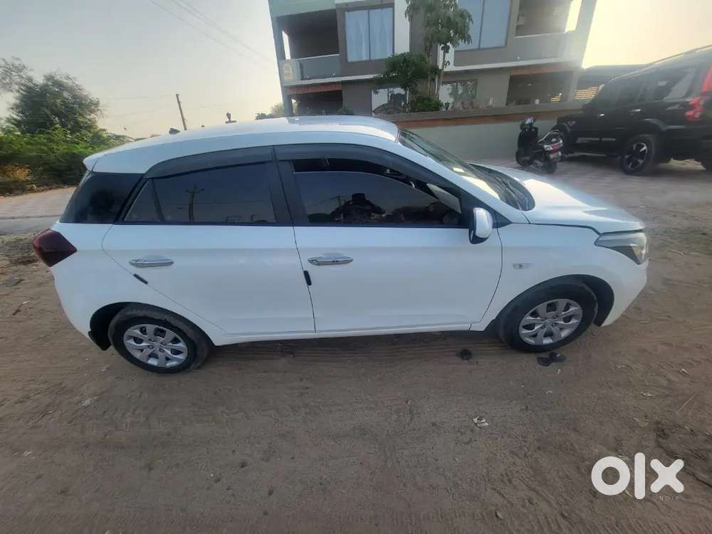 Hyundai I20 2020 Petrol 33000 Km Driven