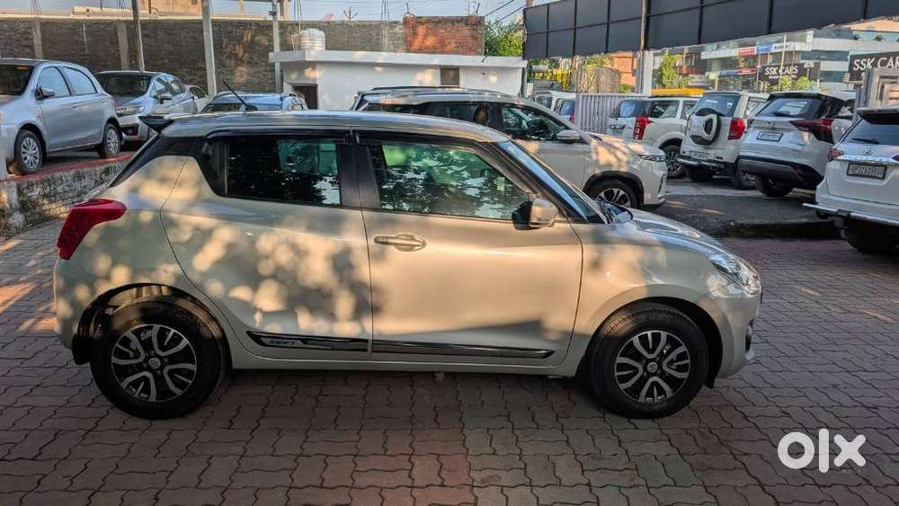Maruti Suzuki Swift Vvt Vxi, 2021, Petrol