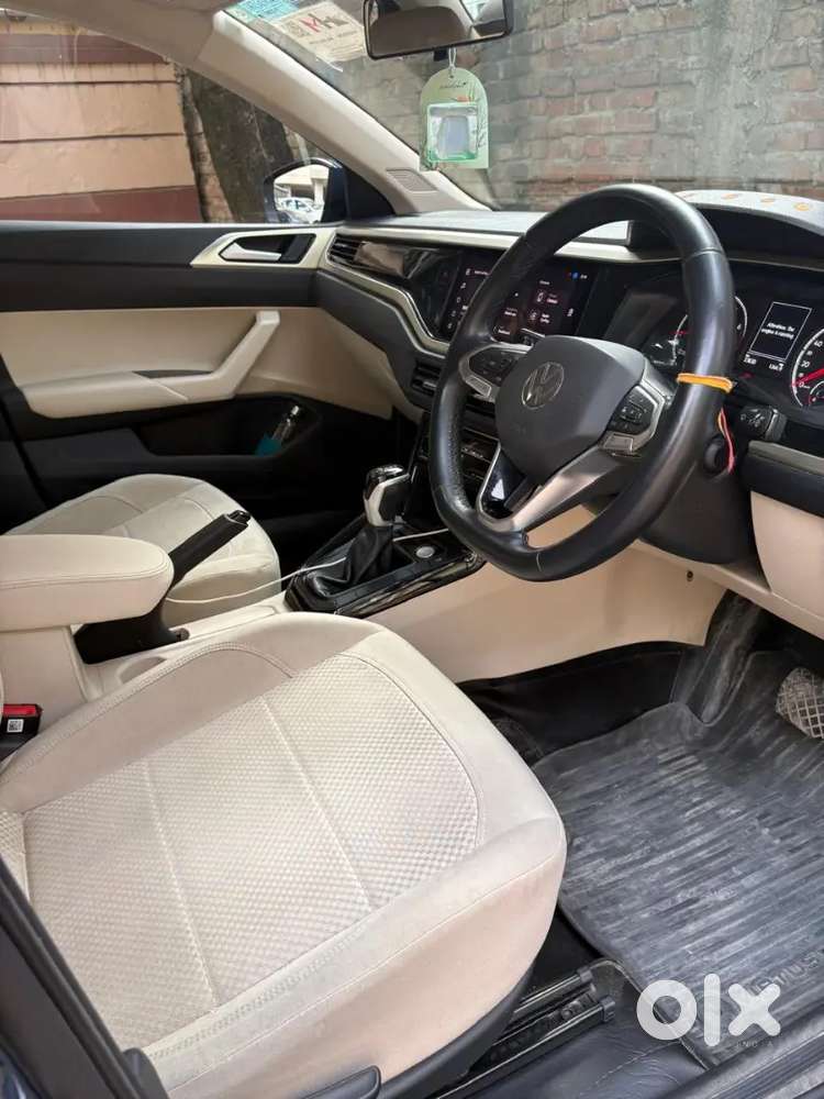 Volkswagen Virtus Highline 2024 Petrol