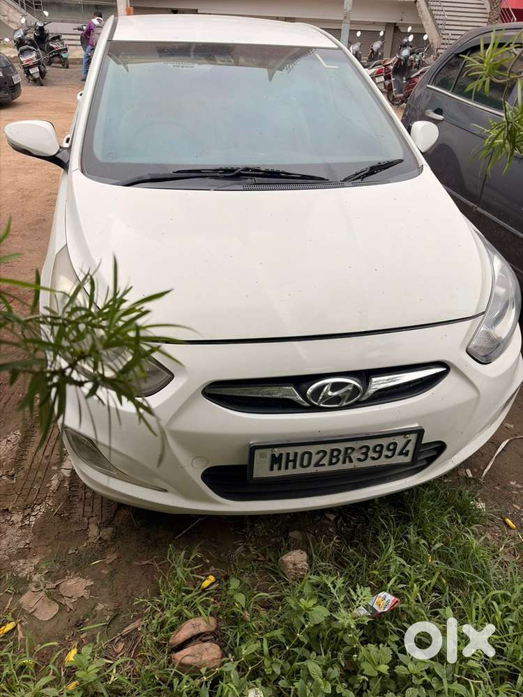 Hyundai Verna Petrol 2011