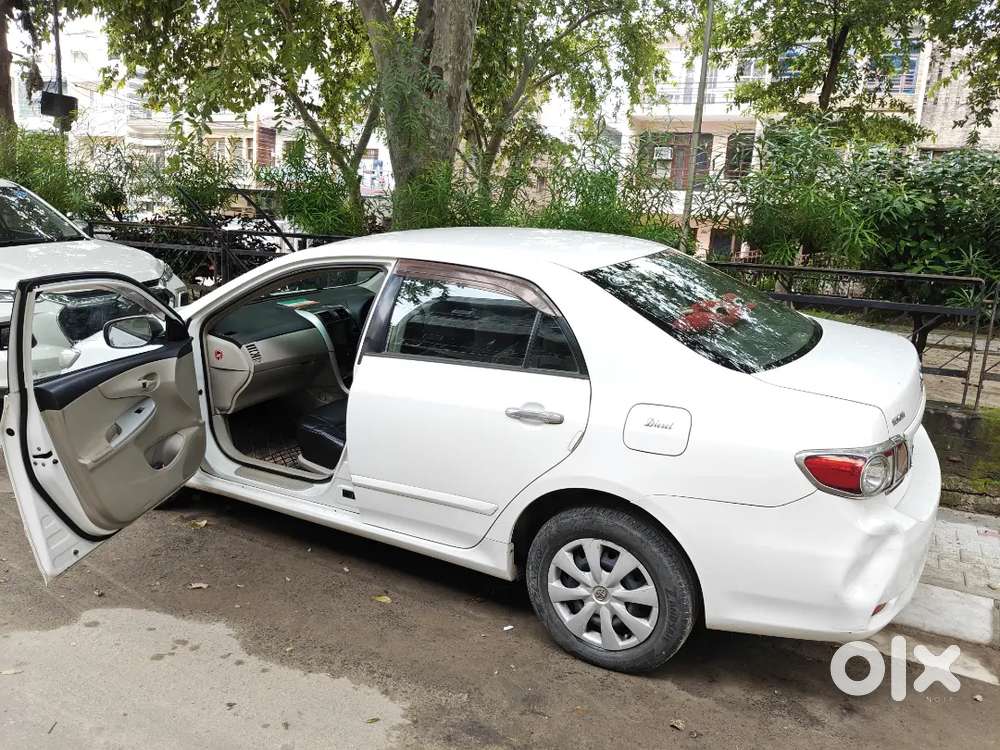 Toyota Corolla Altis 2013 Diesel Manual Immediate Sale