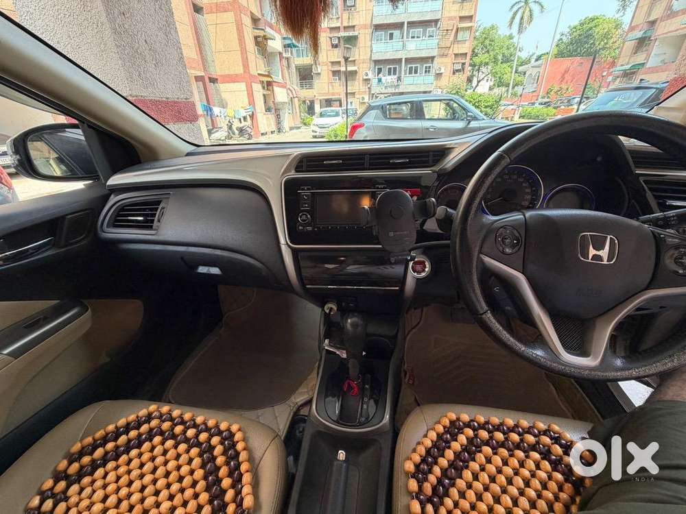 City Top Model Well Maintained Single Hand Driven Corporate  Automatic