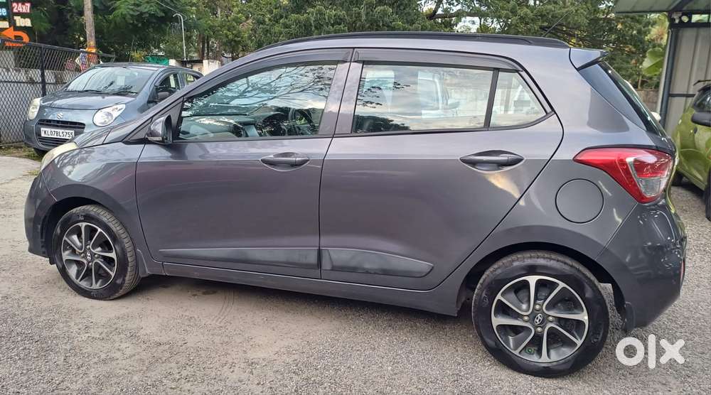 Hyundai Grand I10 [ ] 1.2 Kappa Vtvt Sportz At, 2018, Petrol