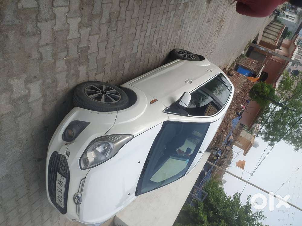 Full Ac, Power Windo Front,power Steering, Centre Locking