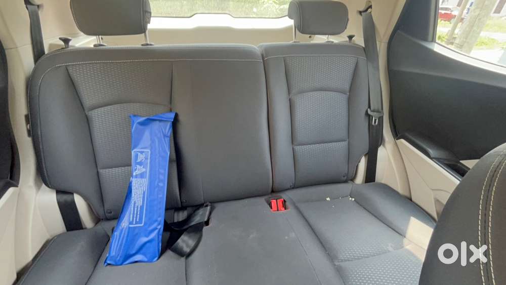 Mahindra Xuv300 Petrol 2023