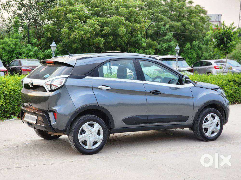Tata Nexon 1.2 Revotron Xm (s), 2022, Petrol