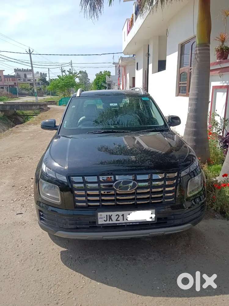 Excellent Condition Hyundai Venue 1st Owner
