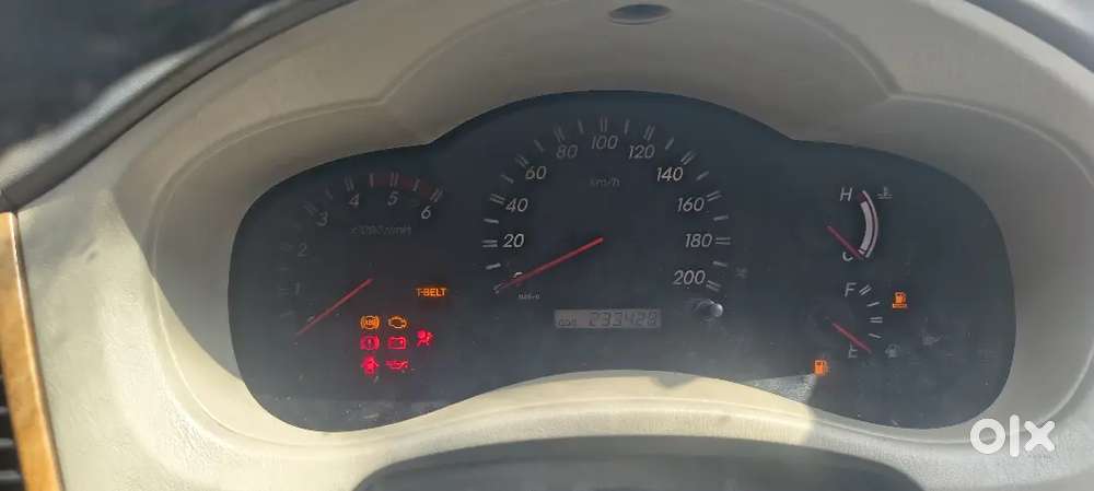 Toyota Innova 2010 Diesel 235000 Km Driven