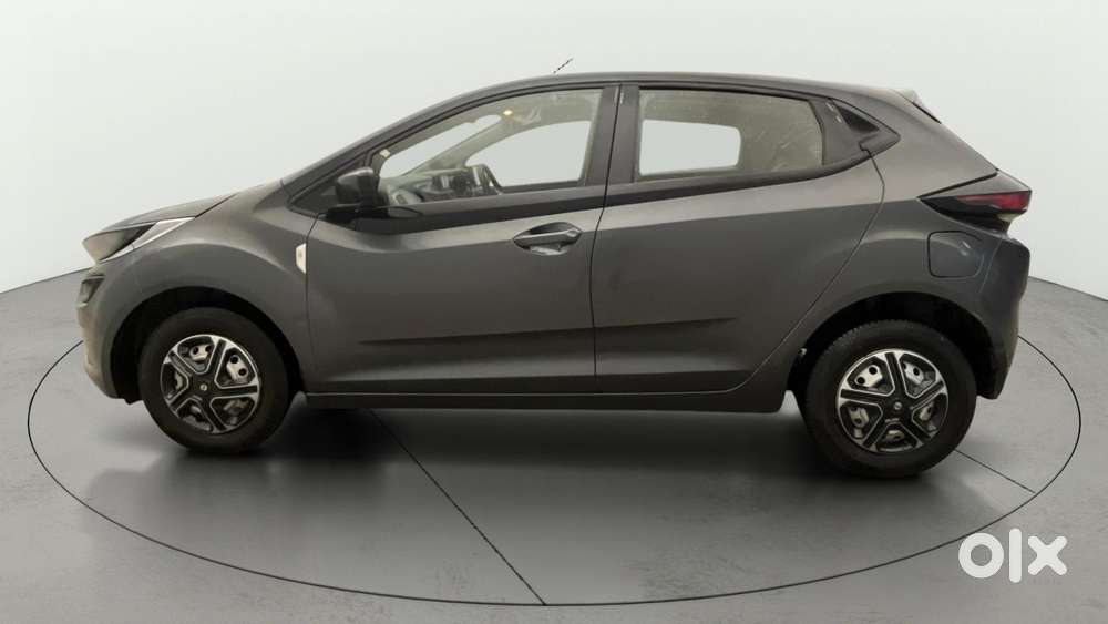 Tata Altroz 1.2 Xe, 2020, Petrol