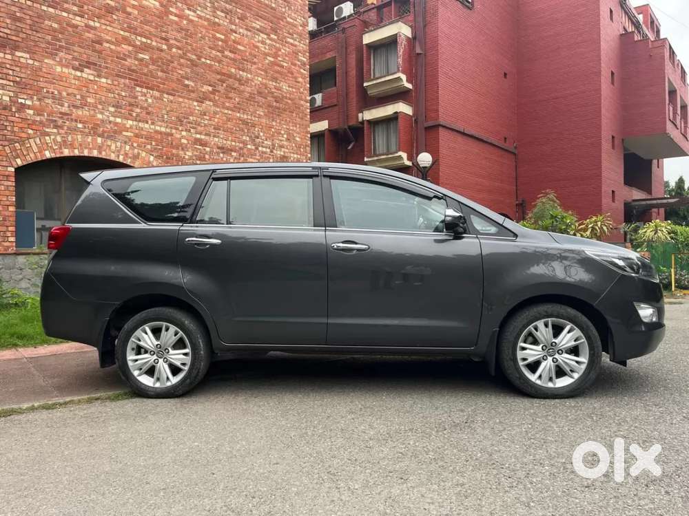 Toyota Innova Crysta [2020-ongoing] 2.7 Zx At 7 Str, 2018, Petrol