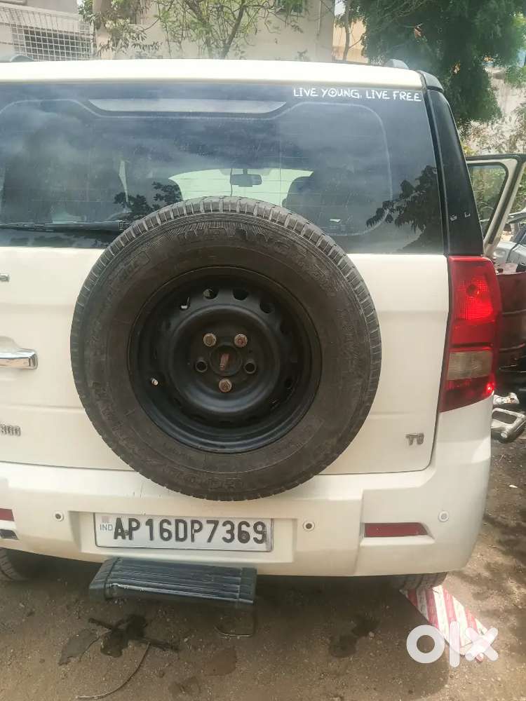 Mahindra Tuv 300 2016 Year