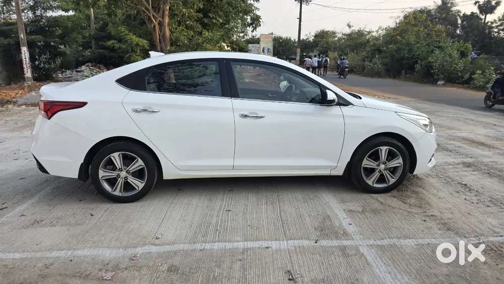 Hyundai Verna Sx O