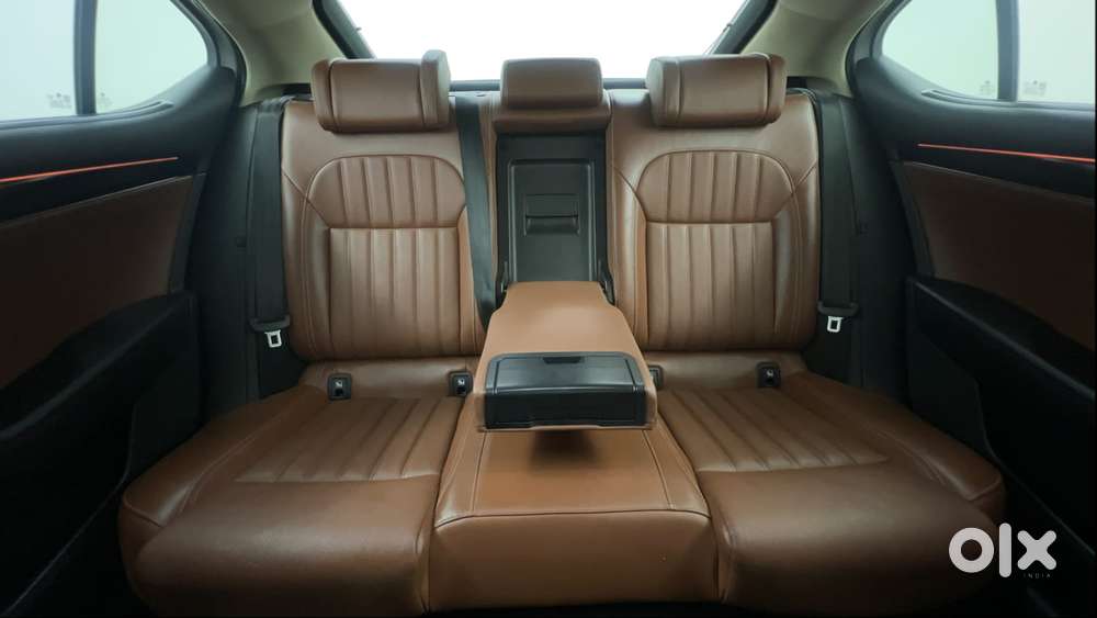 Skoda Superb L&k 1.8 Tsi At, 2023, Petrol