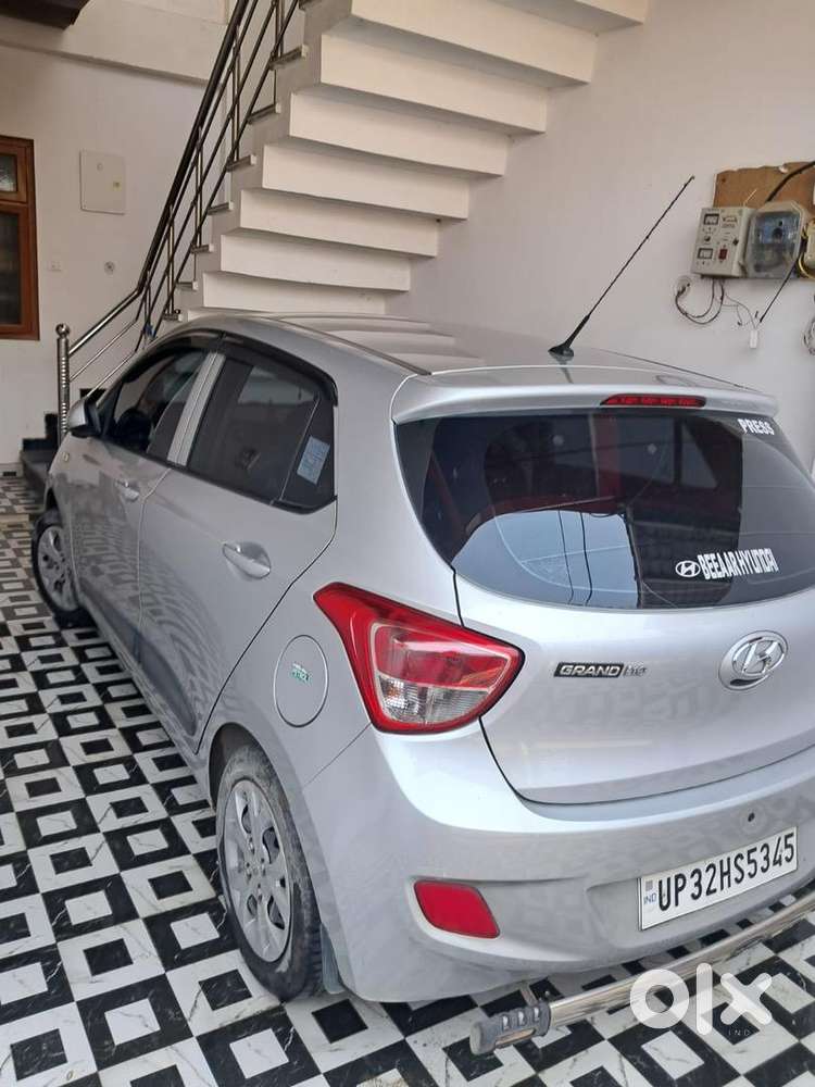 Selling My Well Maintained Car, Only 30000 Km Driven, Cng Fitted