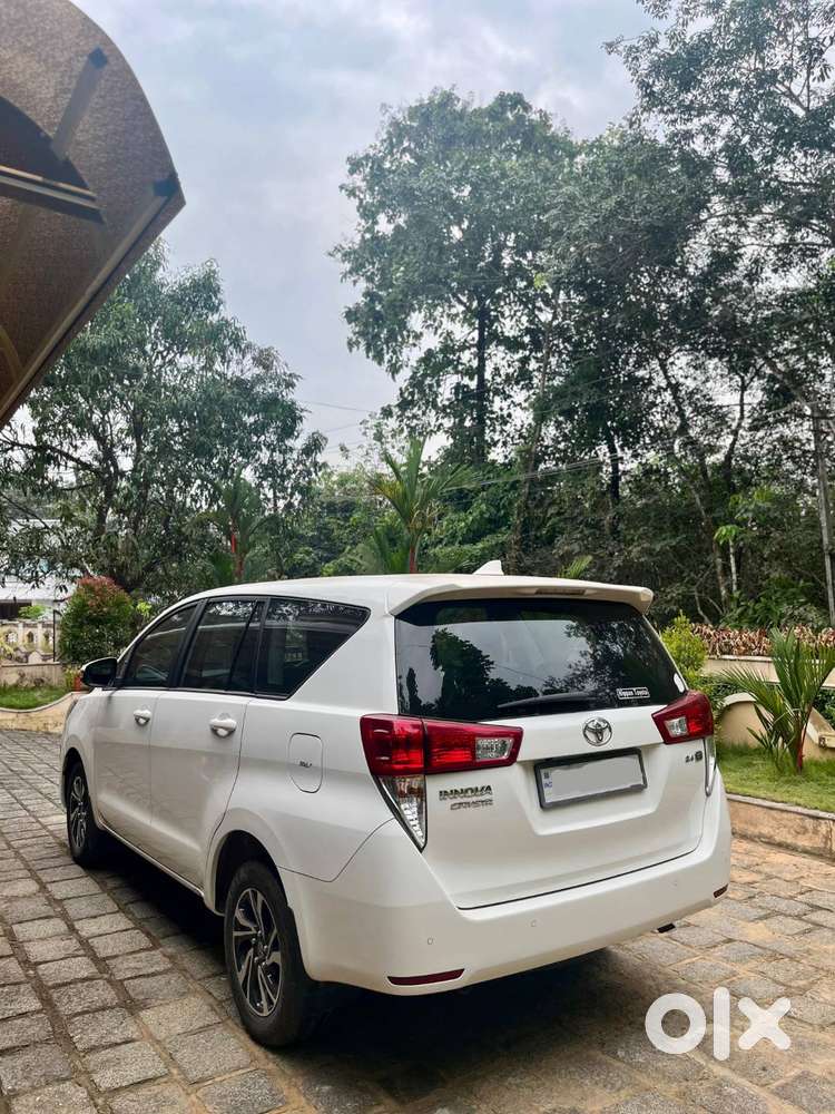 Toyota Innova Crysta 2021