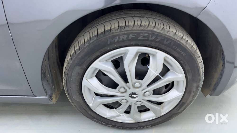 Tata Altroz 1.2 Xm Plus, 2022, Petrol