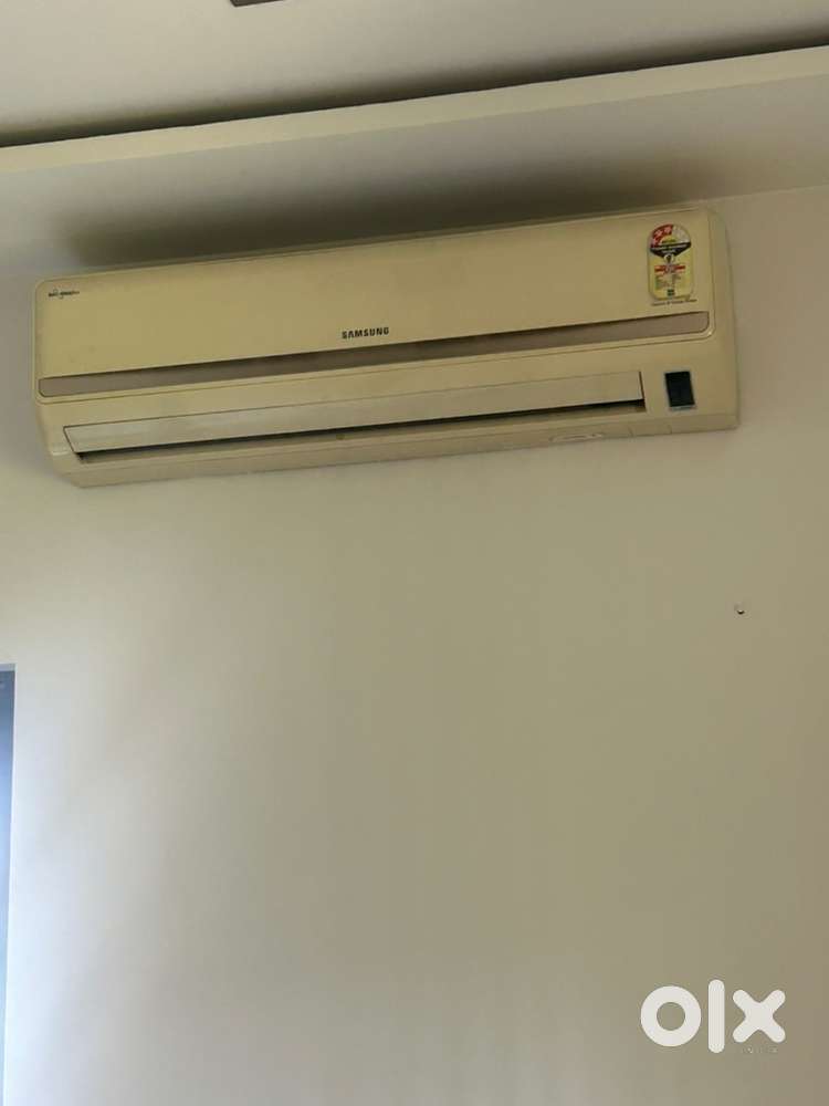 Spilt AC good condition