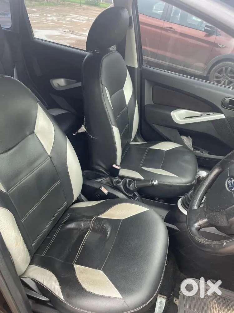 Ford Figo 2011 Diesel 102000 Km Driven