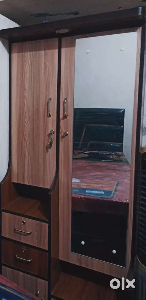 Dressing table