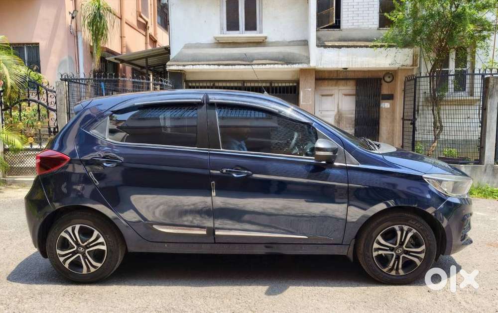 Tata Tiago 1.2 Revotron Xta, 2023, Petrol
