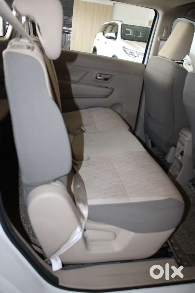 Toyota Rumion V At, 2023, Petrol