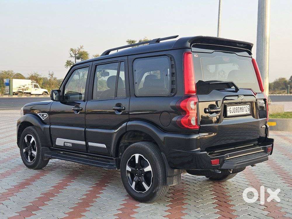 Mahindra Scorpio Classic 2.2 S 11 Mt 7 Cc, 2025, Diesel