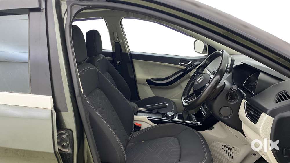 Tata Nexon 1.2 Revotron Xz Plus, 2022, Petrol