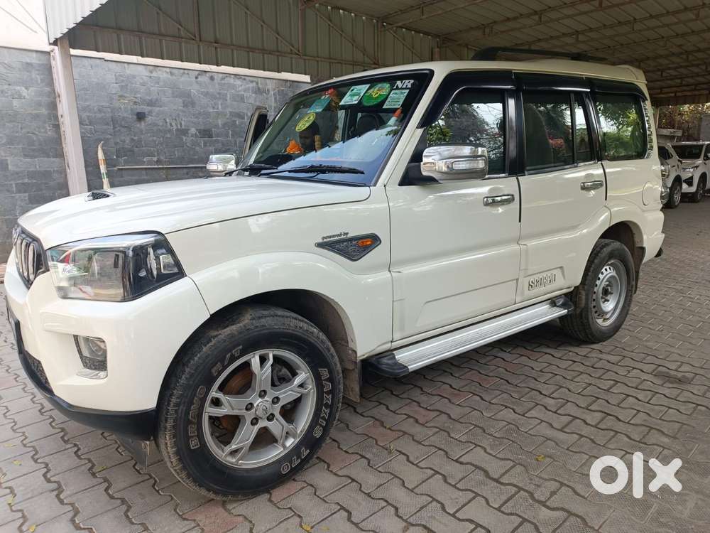 Mahindra Scorpio S4 7 Seater, 2017, Diesel