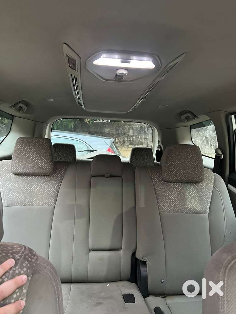 Mahindra Marazzo M6, 2018, Diesel