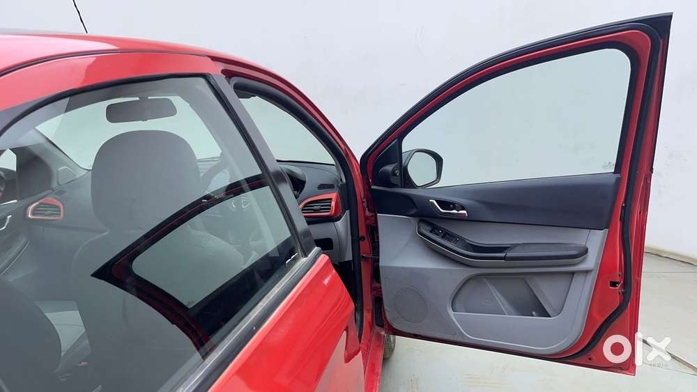 Tata Tiago Xza Plus, 2021, Petrol