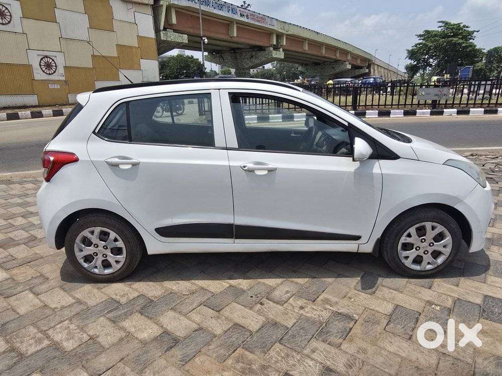 Hyundai Grand I10 2016-2017 Sportz, 2017, Petrol