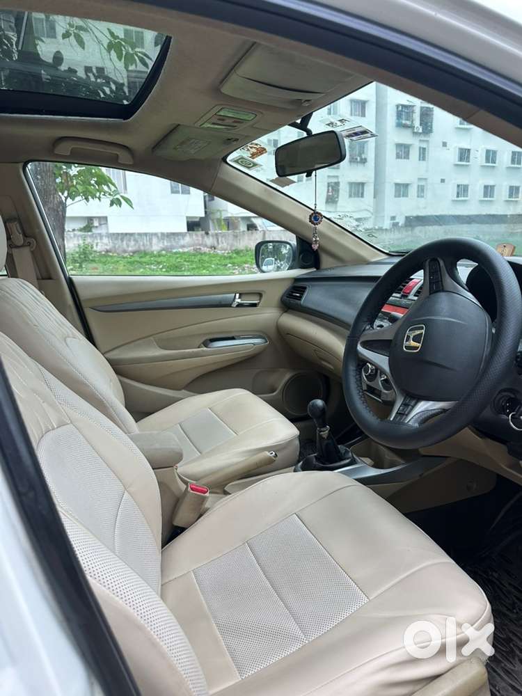 Honda City V Mt Sunroof