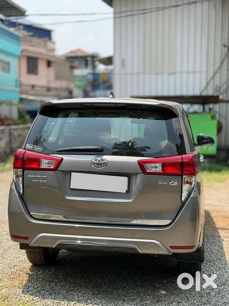 Toyota Innova Crysta 2017